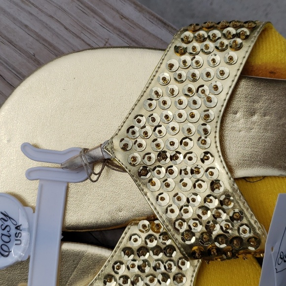 NWT Easy USA women's gold sequence flip flop sandals - Picture 4 of 11